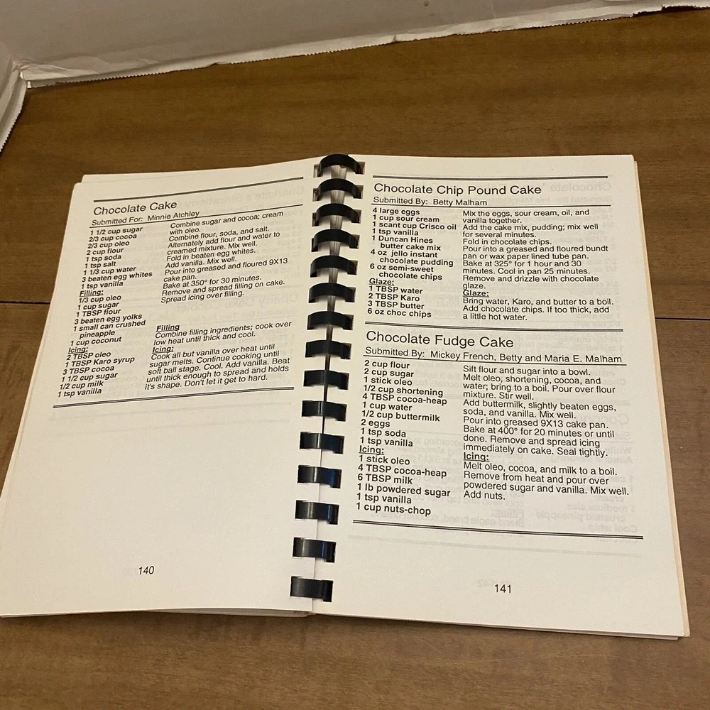 VTG Atchley's Favorite Foods Regional Cookbook Maria Malham Family Recipes 1994